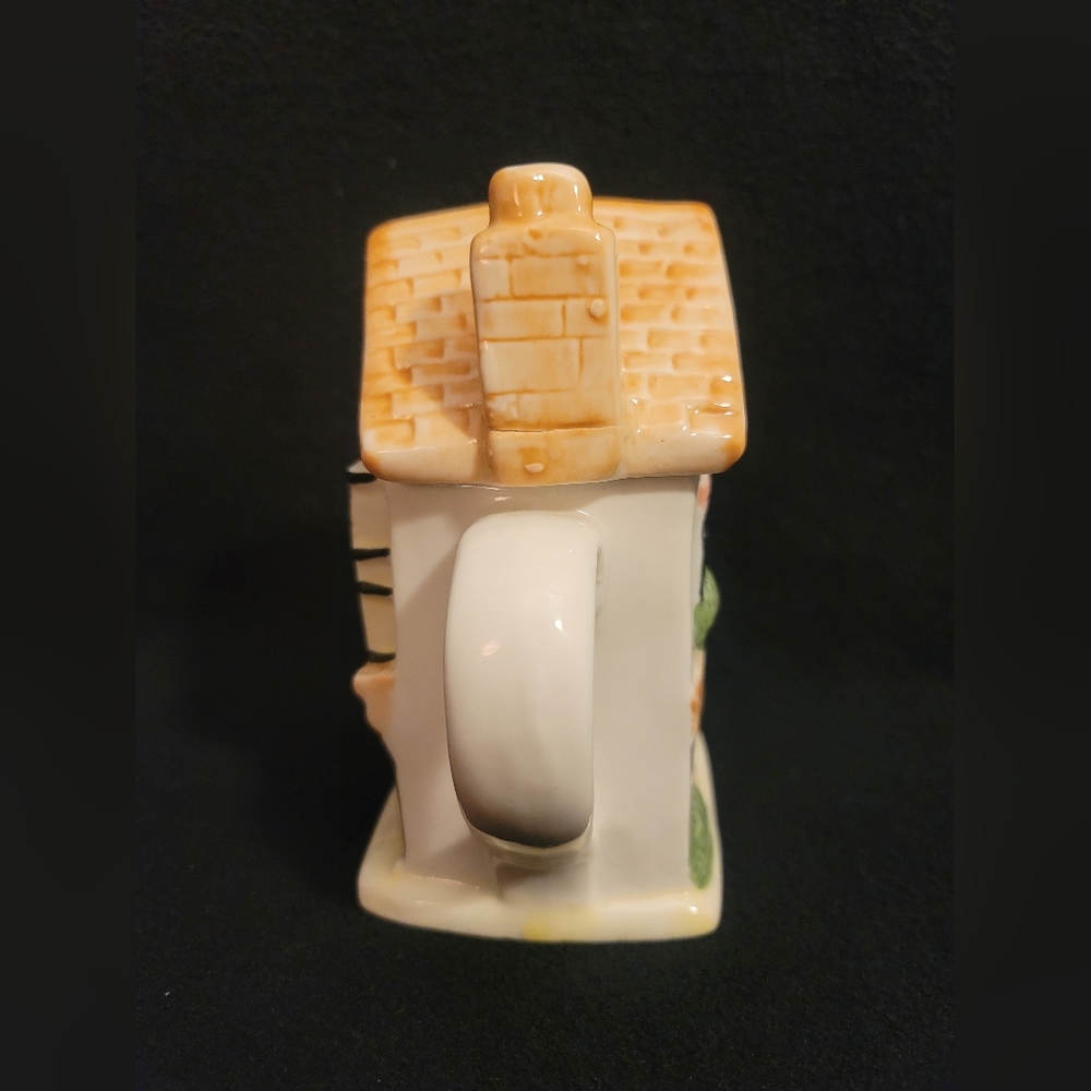 Teapot - Picture 2 of 7